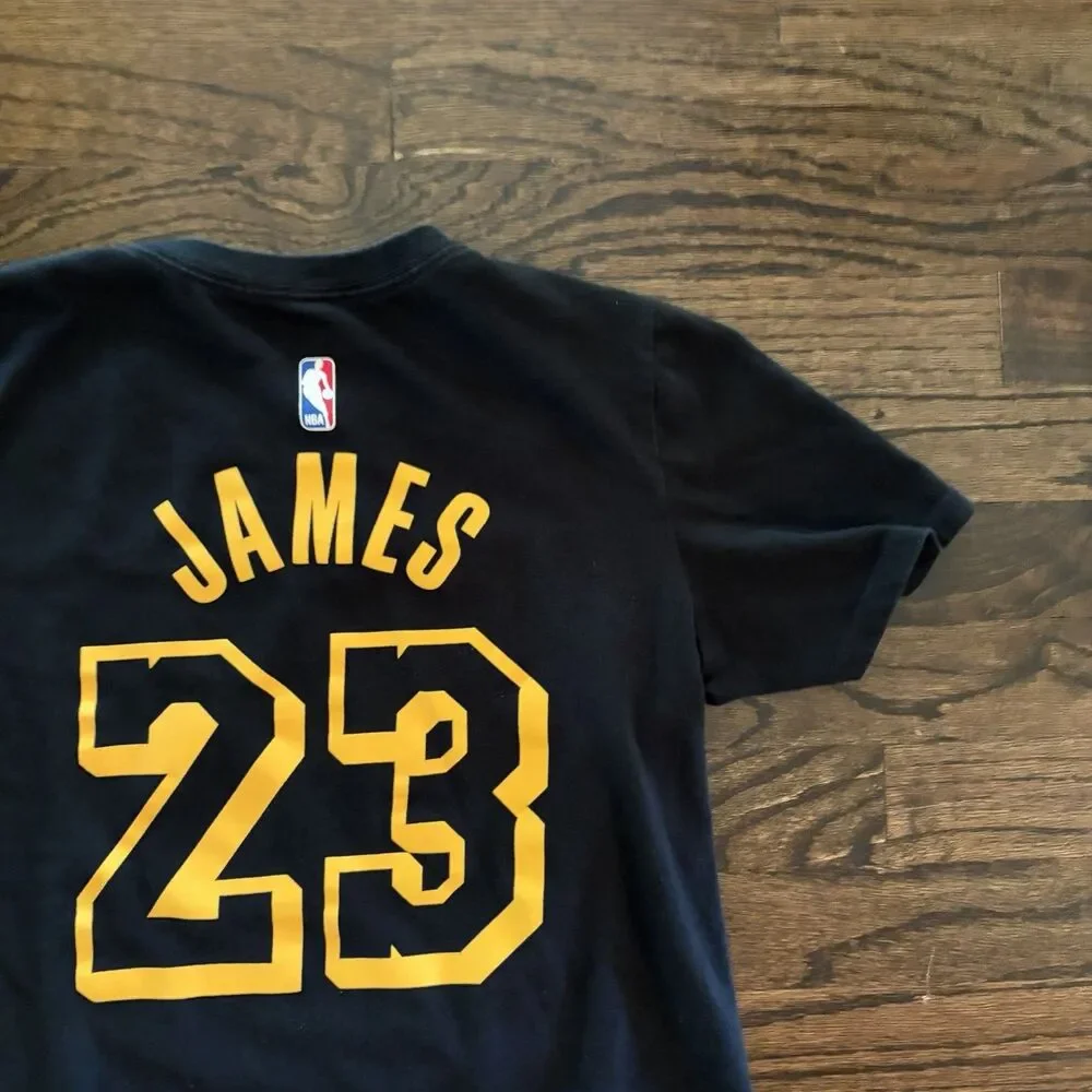 Nike Los Angeles Lakers LeBron James #23 Dri-FIT Kids T-Shirt Size Large L